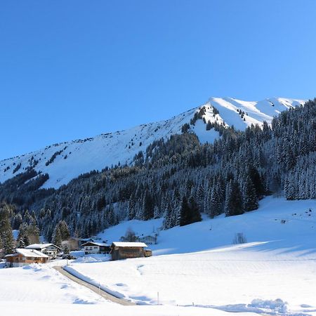 Gaestehaus Alpina Riezlern Bagian luar foto