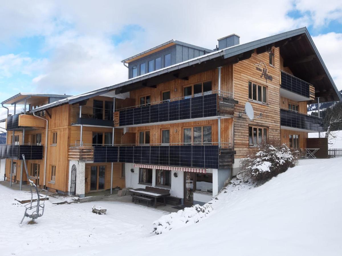 Gaestehaus Alpina Riezlern Bagian luar foto