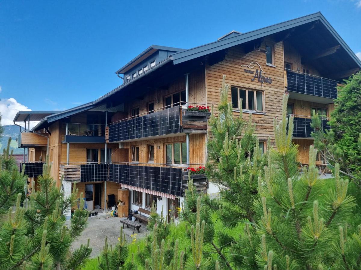 Gaestehaus Alpina Riezlern Bagian luar foto
